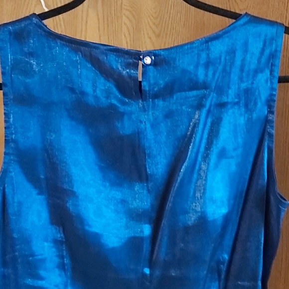 Size small shimmery blue top - Picture 2 of 4